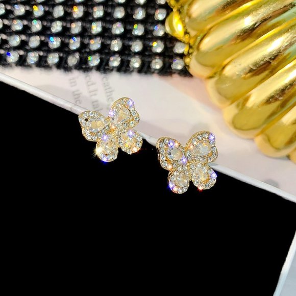 *NEW 18K Yellow Gold Diamond Butterfly Earrings B - Picture 9 of 11